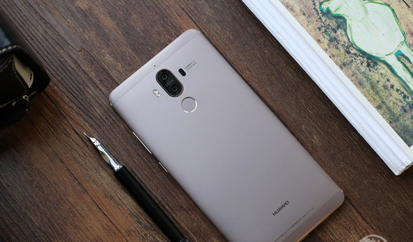 2017巨屏手機(jī)有哪些 4款2017市售高關(guān)注度大屏手機(jī)推薦_www.dnjishu.com 2017巨屏手機(jī)有哪些 4款2017市售高關(guān)注度大屏手機(jī)推薦_m.memoryoverflow.cn